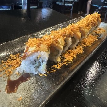 Kizuna Sushi Bistro - Veggie Tempura roll - fun! - Sushi Bars Near Me - Glen Ellyn, Illinois