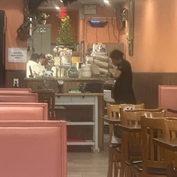 Galapagos Deli & Restaurant - Latin American Near Me - Hackensack, New Jersey