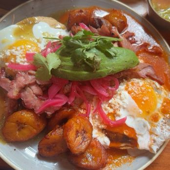 Amate 38 - Huevos divorciados special of the day - Yucatan Near Me - Playa del Carmen, ROO Amate 38 - Huevos divorciados special of the day - Yucatan Near Me - Playa del Carmen, ROO