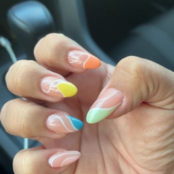 Le Nails - Nail Salons Near Me - Los Angeles, California