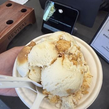Revival Ice Cream - Bee's Knees - Ice Cream & Frozen Yogurt Near Me - Monterey, California Revival Ice Cream - Bee's Knees - Ice Cream & Frozen Yogurt Near Me - Monterey, California