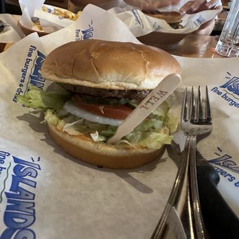 Islands Restaurant - Burgers Near Me - Cerritos, California