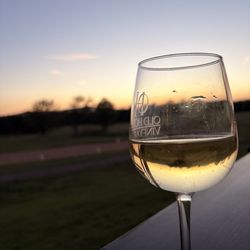 Old House Vineyards - Evening wine on the patio