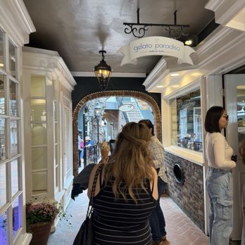 Gelato Paradiso - Ice Cream & Frozen Yogurt Near Me - Laguna Beach, California