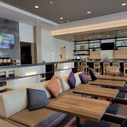 Hyatt House Portland / Beaverton - Dining area