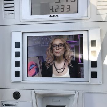Circle K - Tv while you pump.... Dangerous! - Gas Stations Near Me - Charlotte, North Carolina