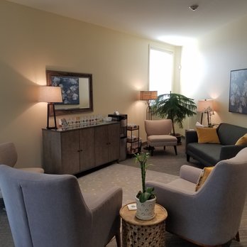 Uplift Yourself - Our Uplift Yourself waiting room is cozy and welcomes our community. Feel free to grab a cup of tea. - Counseling & Mental Health Near Me - Bellevue, Washington Uplift Yourself - Our Uplift Yourself waiting room is cozy and welcomes our community. Feel free to grab a cup of tea. - Counseling & Mental Health Near Me - Bellevue, Washington