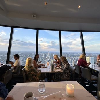360 Restaurant - Canadian (New) Near Me - Toronto, Ontario