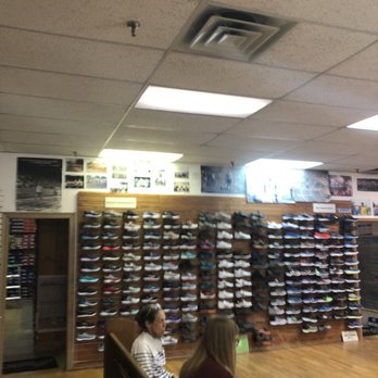 Ragged Mountain Running Shop - Shoe Stores Near Me - Charlottesville, Virginia