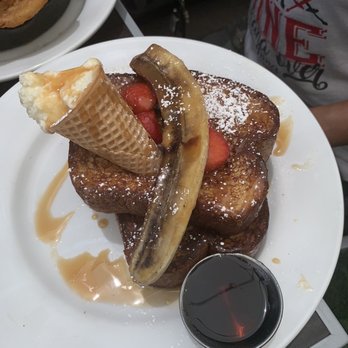 Hash Kitchen - Banana Split Brioche French Toast - Breakfast & Brunch Near Me - Peoria, Arizona