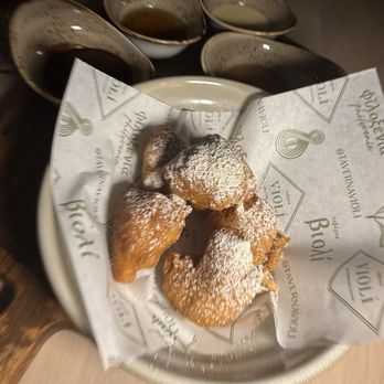 Violí Naples - Desserts Near Me - Naples, Florida