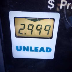 Best Food & Gas - Gas under 3 bucks! Can't believe my eyes :'(