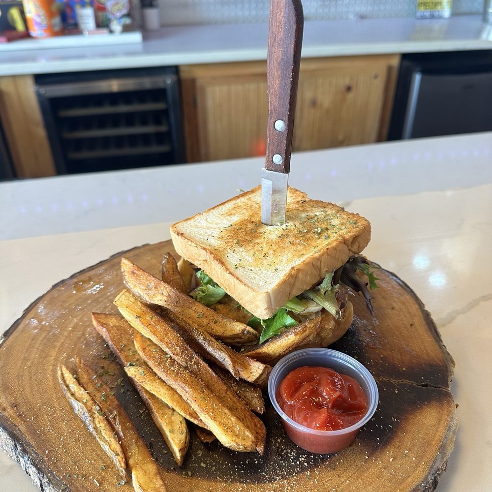 REDDS - Redds Badazz Chicken Sandwich - American Near Me - Houston, Texas