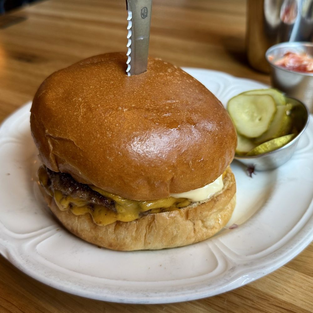 Au Cheval - Single Cheeseburger. - Bars Near Me - Chicago, Illinois Au Cheval - Single Cheeseburger. - Bars Near Me - Chicago, Illinois
