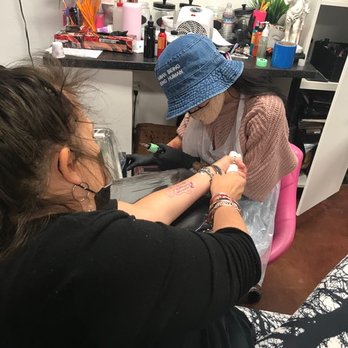 Lyfestyle Ink - "Kind Human" Ching working on my tattoo. - Tattoo Near Me - San Mateo, California