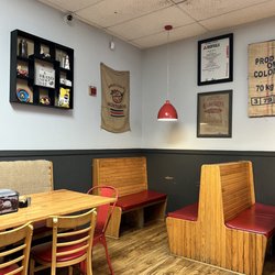 La Fuente Restaurant, Bakery & Cafe - Seating