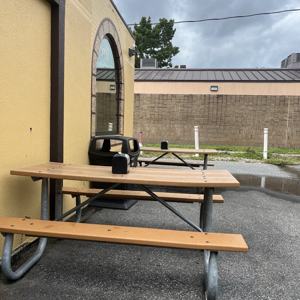 Gringos Locos - Outside seating - Tacos Near Me - Orlando, Florida Gringos Locos - Outside seating - Tacos Near Me - Orlando, Florida