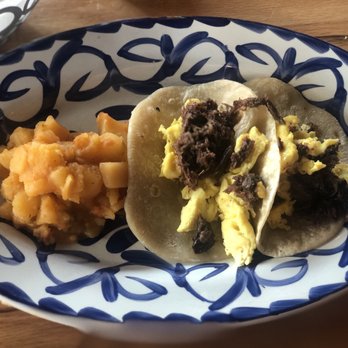 Ambriza - Barbacoa breakfast tacos brunch - Mexican Near Me - Houston, Texas