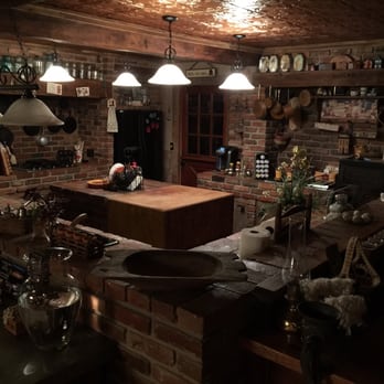 The Saltbox Inn - Venues & Event Spaces Near Me - Cookeville, Tennessee
