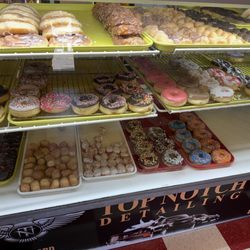 Donut Palace - Lots of options!