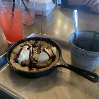 Barn Town Brewing - Ice cream dish for birthday (free) - Breweries Near Me - West Des Moines, Iowa