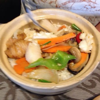 Top Thai - Seafood clay pot - not much seafood, too much rice - Thai Near Me - Castro Valley, California Top Thai - Seafood clay pot - not much seafood, too much rice - Thai Near Me - Castro Valley, California