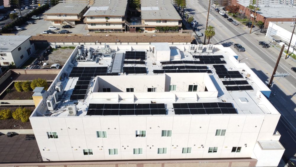 Slide of Shneyder Solar