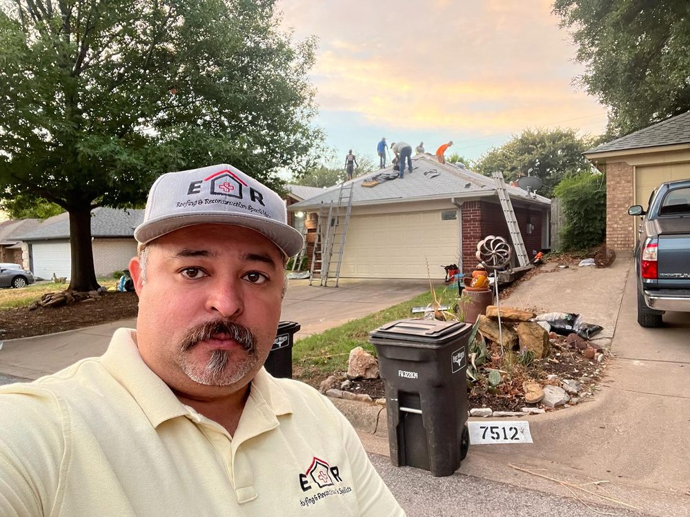 Slide of ER Roofing & Reconstruction