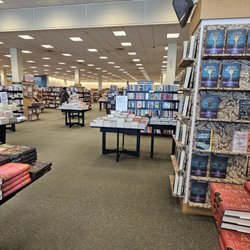 Barnes & Noble Booksellers