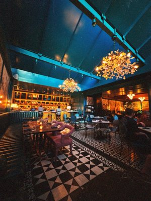 Peacock Room by null