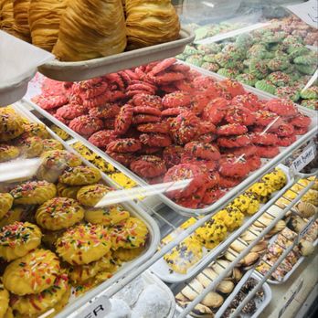 Bova's Bakery - Bakeries Near Me - Boston, Massachusetts
