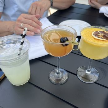 MOMO Riverfront Park - Delicious cocktails and a kids lemonade - New American Near Me - North Charleston, South Carolina