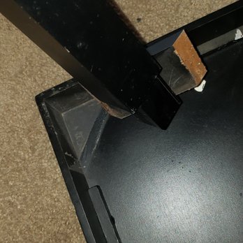 Space Moving - Broken table - Movers Near Me - San Diego, California Space Moving - Broken table - Movers Near Me - San Diego, California