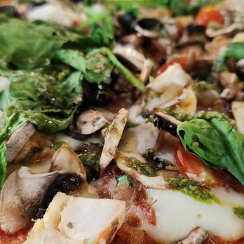 Blaze Pizza - Build your own cauliflower crust. - Salad Near Me - Palm Springs, California Blaze Pizza - Build your own cauliflower crust. - Salad Near Me - Palm Springs, California
