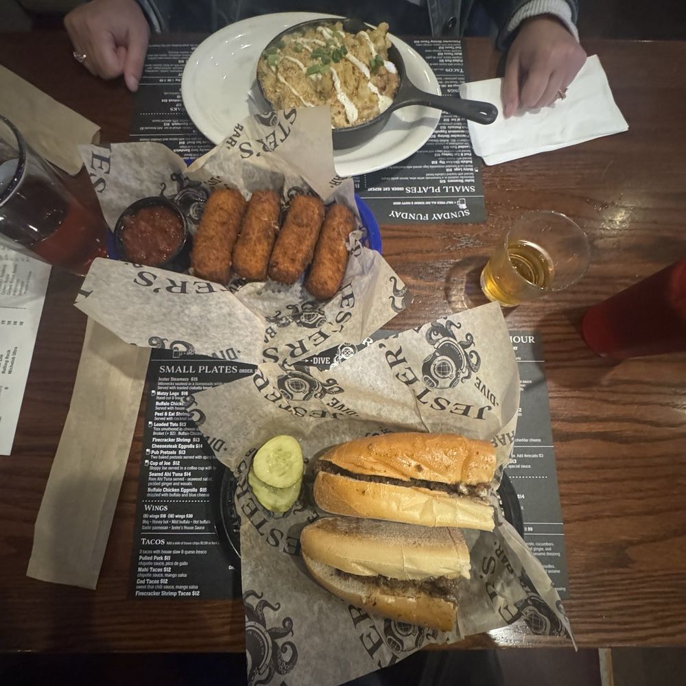 Motzy Logs, bacon chicken mac & cheese, ribeye cheesesteak Motzy Logs, bacon chicken mac & cheese, ribeye cheesesteak