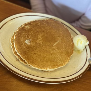 Le Roy's Restaurant - Diners Near Me - Monrovia, California
