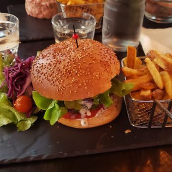 Le Lutèce - French Near Me - Paris, 75