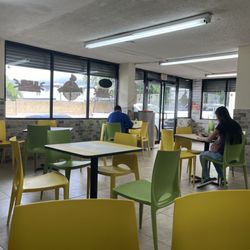 Martin's BBQ - Comedor