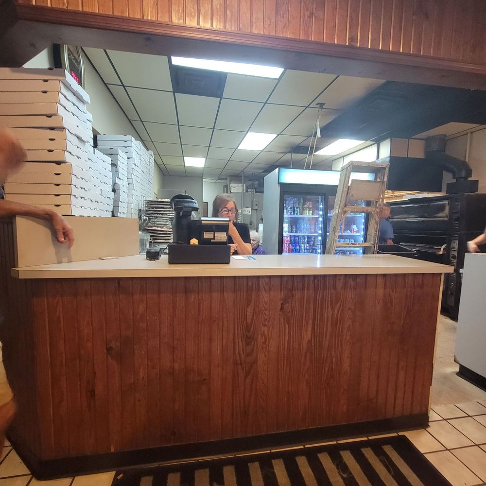 Enrico's Pizza & Restaurant - The Counter - Pizza Near Me - Dublin, Ohio Enrico's Pizza & Restaurant - The Counter - Pizza Near Me - Dublin, Ohio