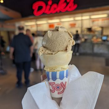 Dick's - Fast Food Near Me - Seattle, Washington Dick's - Fast Food Near Me - Seattle, Washington