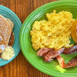 Rick's Restaurant - Cape Neddick with fruit cup substitute