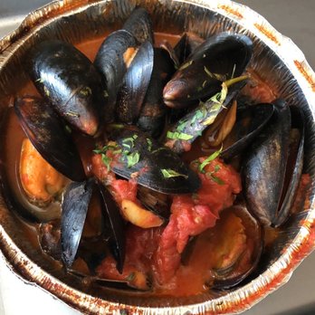Medford Pastaria - a bowl of mussels in tomato sauce - Pizza Near Me - Medford, New York
