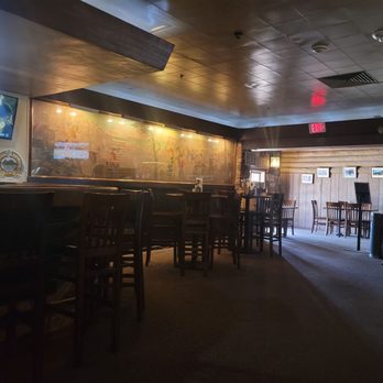 Fred Harvey Tavern - View of seating are - Beer Bar Near Me - Grand Canyon, Arizona Fred Harvey Tavern - View of seating are - Beer Bar Near Me - Grand Canyon, Arizona