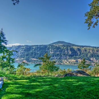 Westcliff Lodge - view from our room - Hotels Near Me - Hood River, Oregon Westcliff Lodge - view from our room - Hotels Near Me - Hood River, Oregon