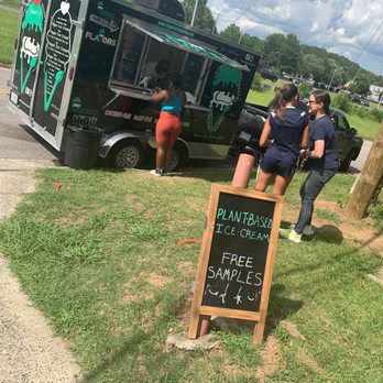Vegan Ice Cream Man - a woman standing in front of a food truck - Ice Cream & Frozen Yogurt Near Me - Chapel Hill, North Carolina Vegan Ice Cream Man - a woman standing in front of a food truck - Ice Cream & Frozen Yogurt Near Me - Chapel Hill, North Carolina