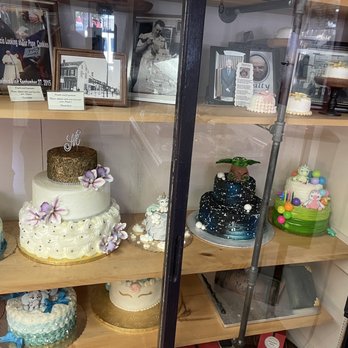 Holmesburg Bakery - Bakeries Near Me - Philadelphia, Pennsylvania Holmesburg Bakery - Bakeries Near Me - Philadelphia, Pennsylvania