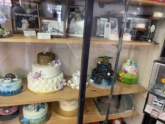 Holmesburg Bakery by null