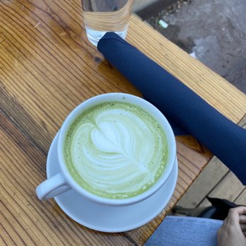 Half & Half - Matcha Latte - Breakfast & Brunch Near Me - St. Louis, Missouri