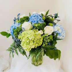 The Heart Company - Simple large blue floral