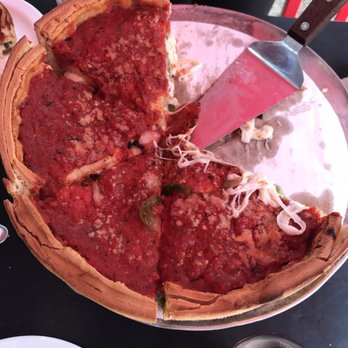 Giordano's - Pizza Near Me - Chicago, Illinois
